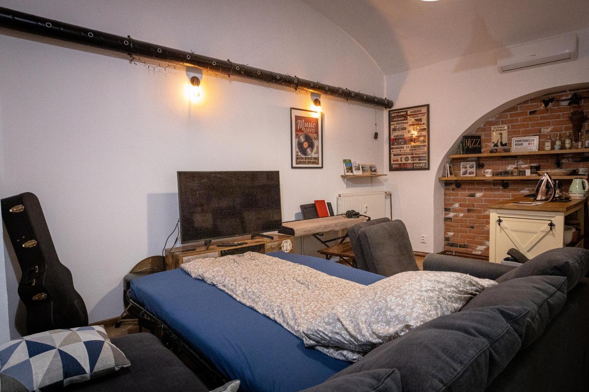 Apartmán Varady's 1 Bedroom In Historic Center *
